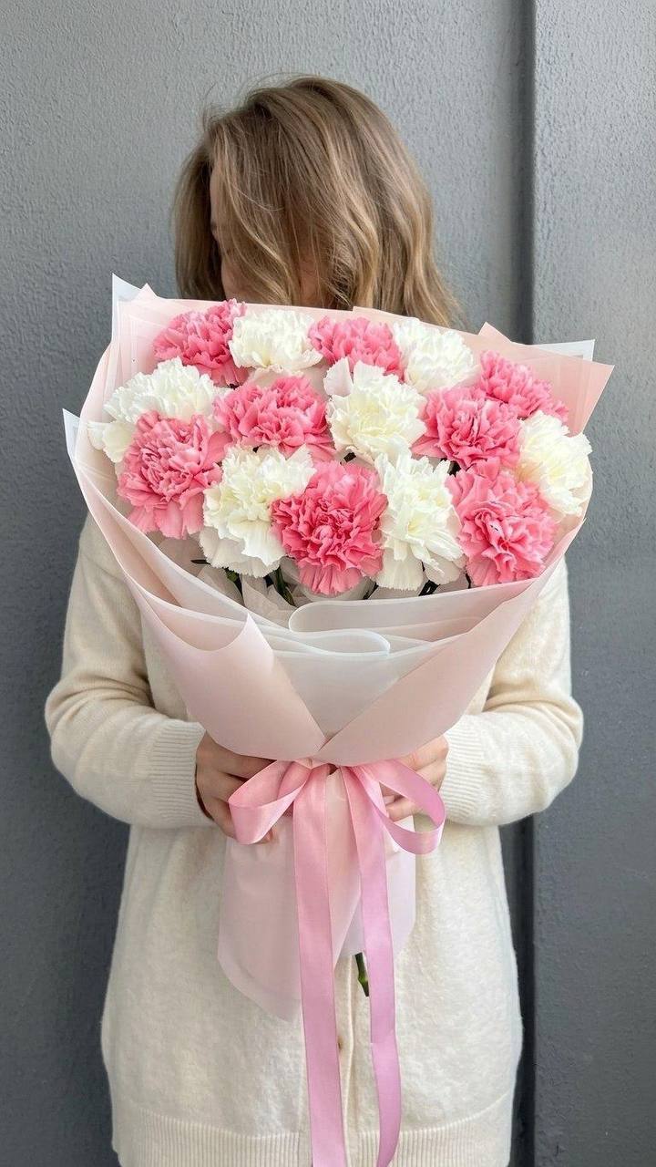 Моно-букет из 25 диантусов